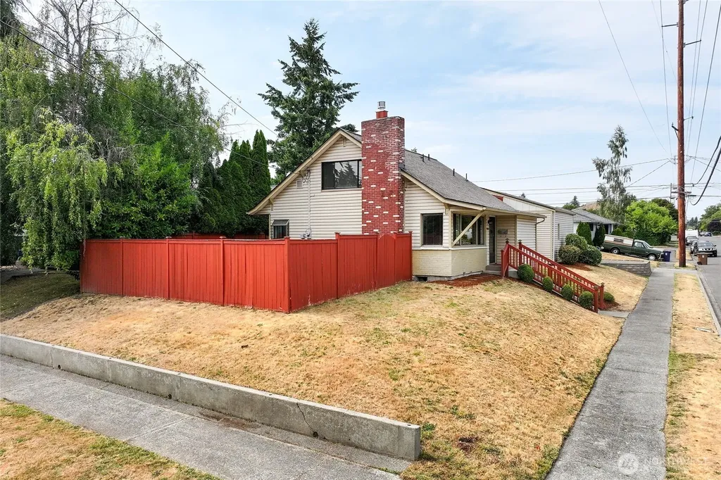 702 N Mullen Street Tacoma WA 98406