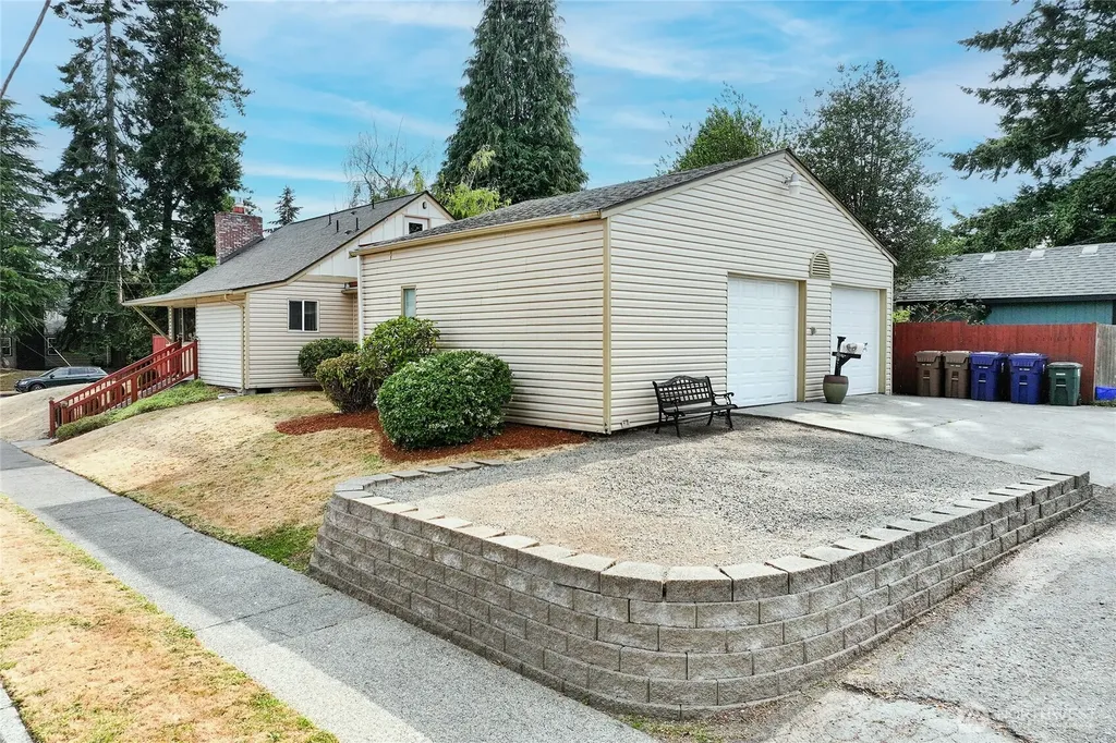 702 N Mullen Street Tacoma WA 98406