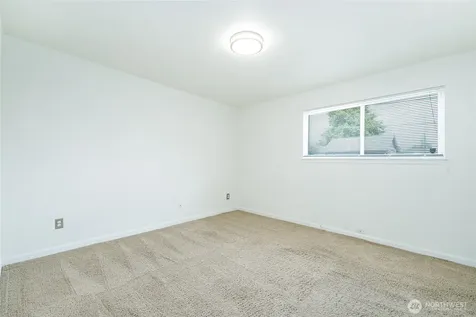 702 N Mullen Street Tacoma WA 98406