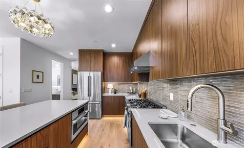 19215 77th Court NE Kenmore WA 98028