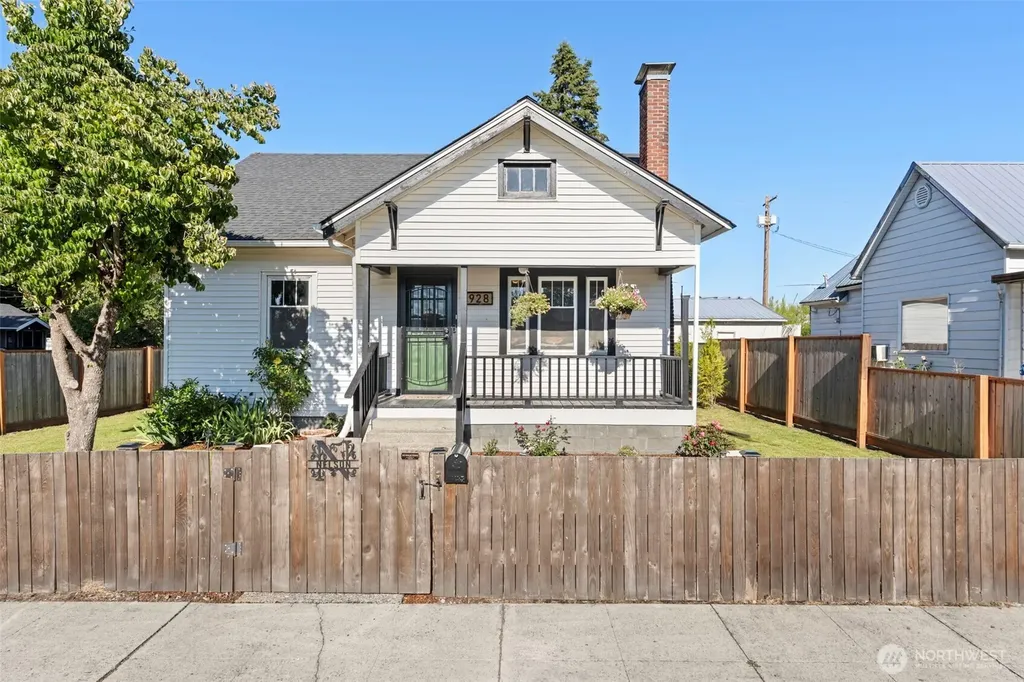 928 F Street Centralia WA 98531