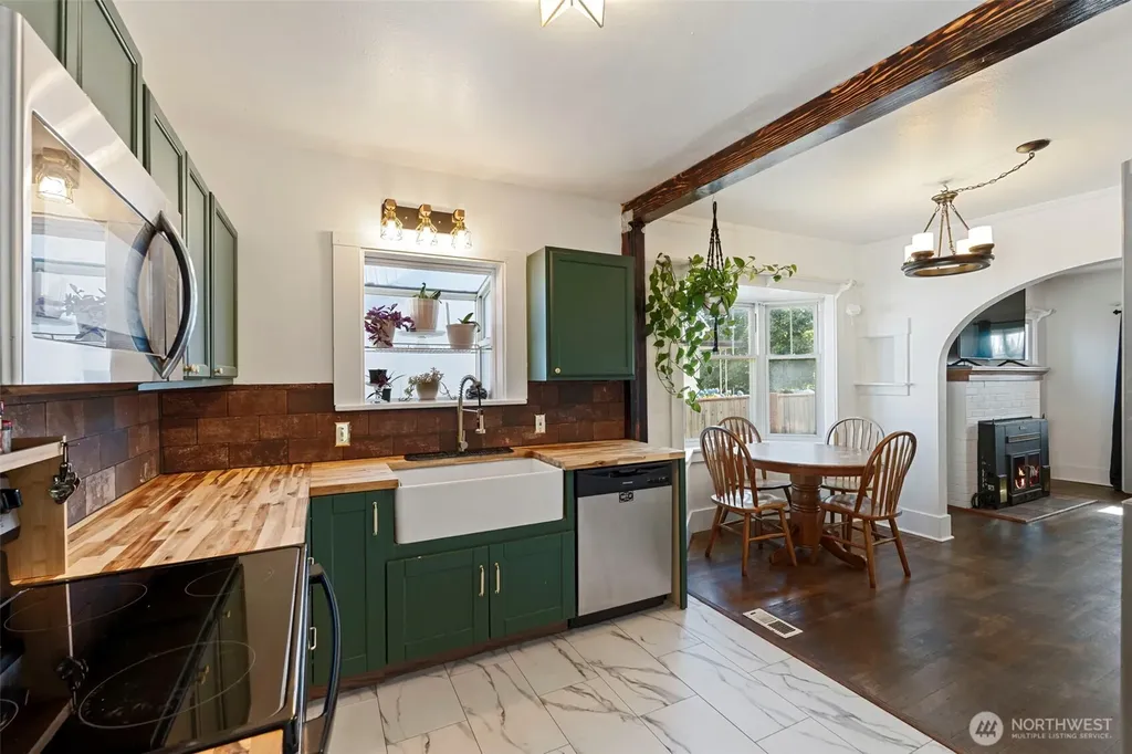 928 F Street Centralia WA 98531