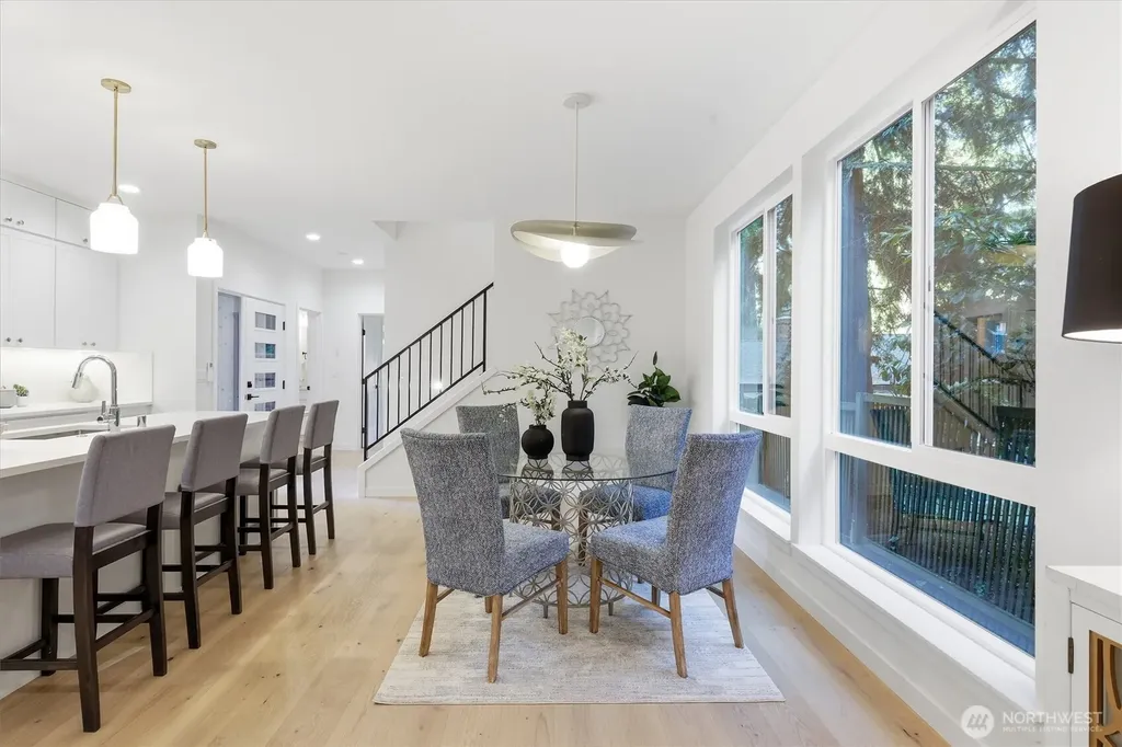13351 25th Avenue NE Seattle WA 98125