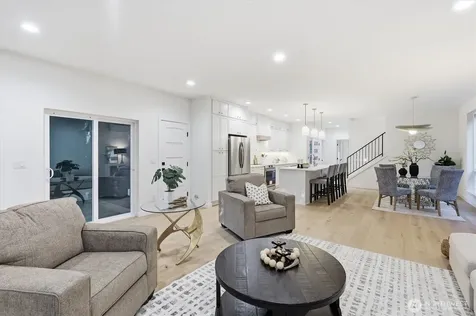 13351 25th Avenue NE Seattle WA 98125