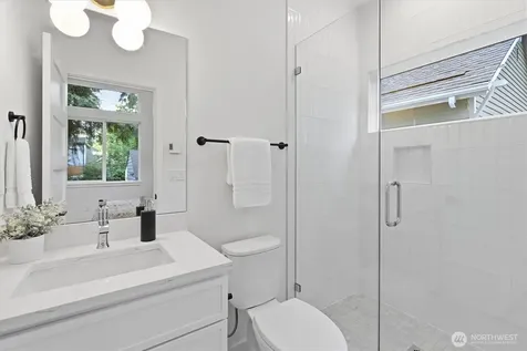 13351 25th Avenue NE Seattle WA 98125