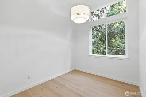 13351 25th Avenue NE Seattle WA 98125