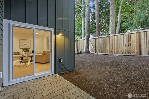 13351 25th Avenue NE Seattle WA 98125