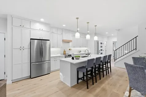 13351 25th Avenue NE Seattle WA 98125