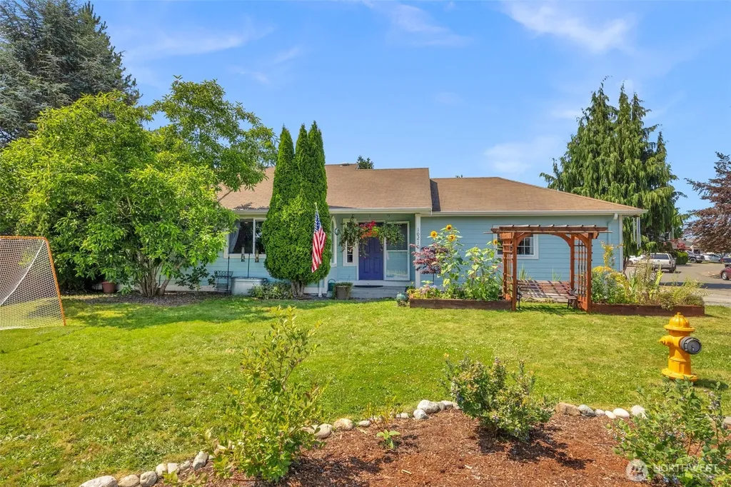 10210 59th Drive NE Marysville WA 98270