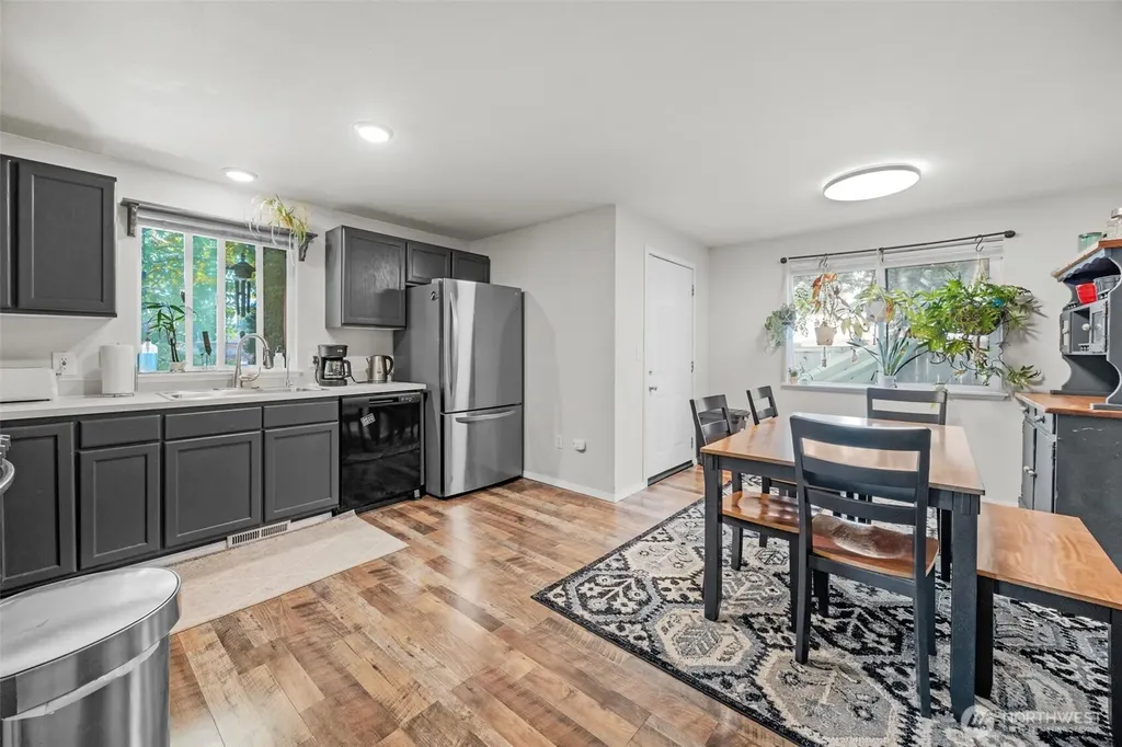 10210 59th Drive NE Marysville WA 98270