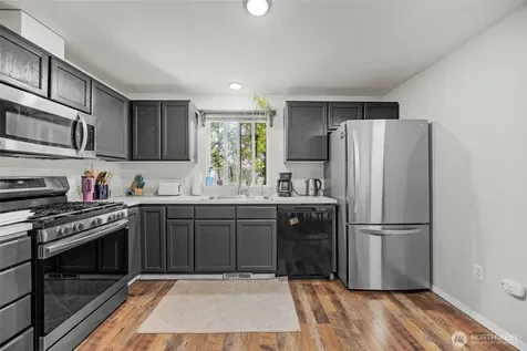 10210 59th Drive NE Marysville WA 98270