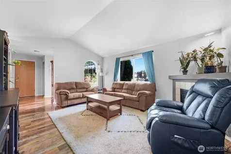 10210 59th Drive NE Marysville WA 98270