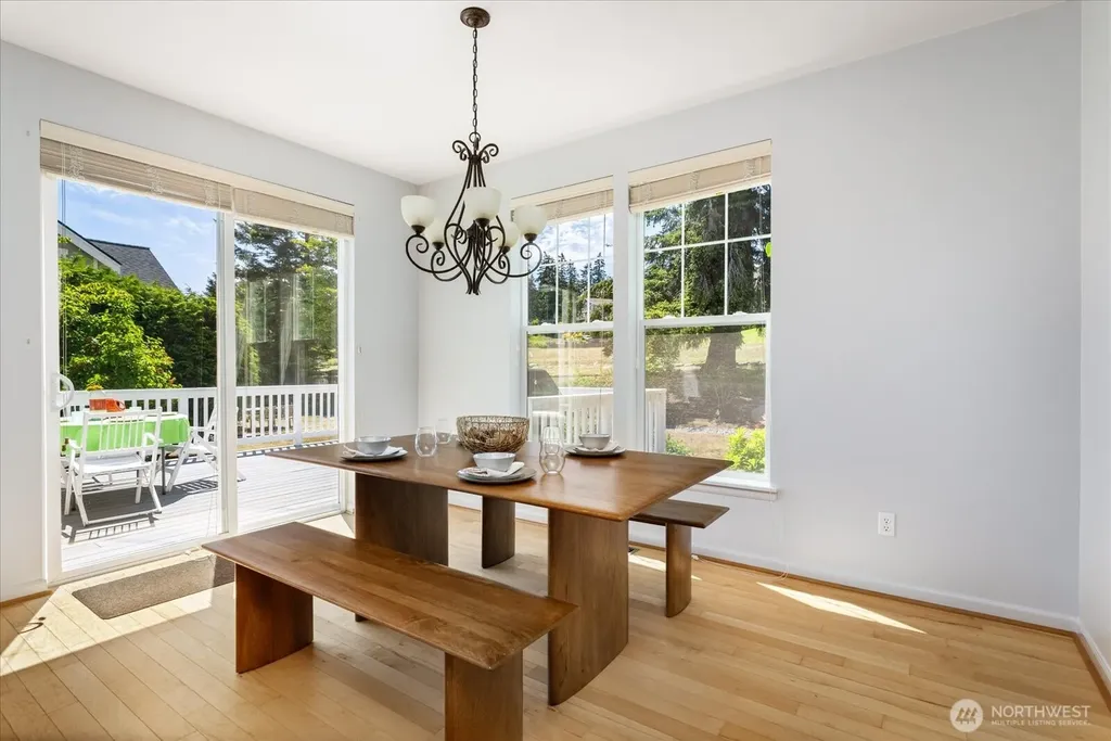1402 Starview Court Freeland WA 98249