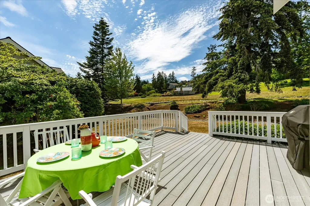 1402 Starview Court Freeland WA 98249