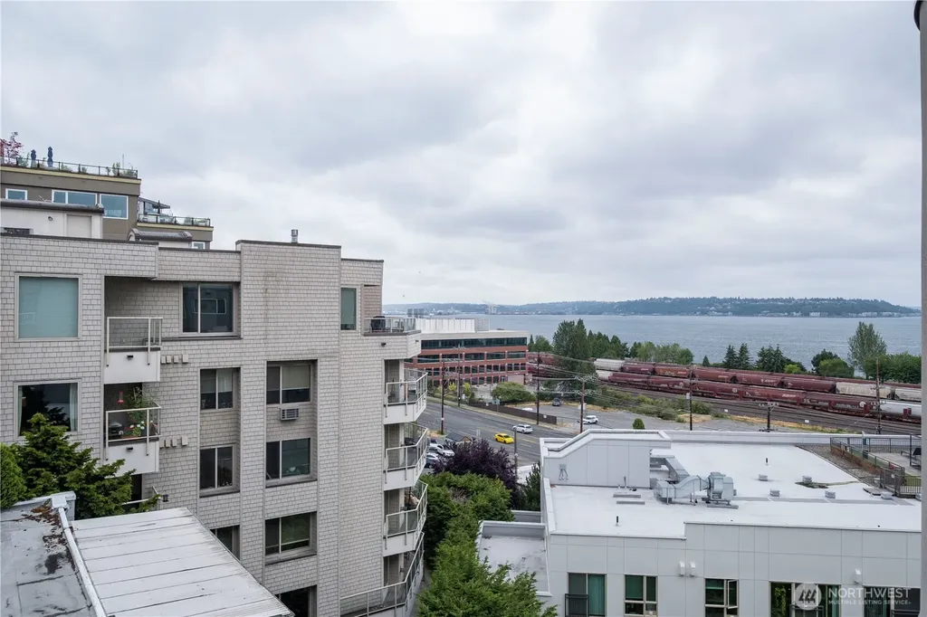 601 W Mercer Place Seattle WA 98119