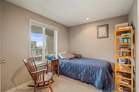 601 W Mercer Place Seattle WA 98119