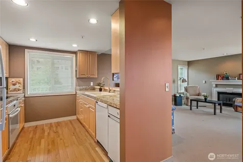 601 W Mercer Place Seattle WA 98119