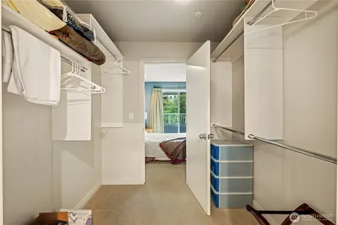 601 W Mercer Place Seattle WA 98119