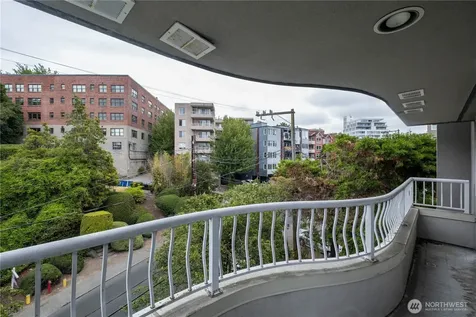 601 W Mercer Place Seattle WA 98119