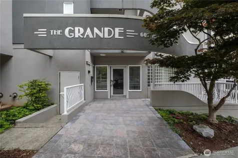 601 W Mercer Place Seattle WA 98119