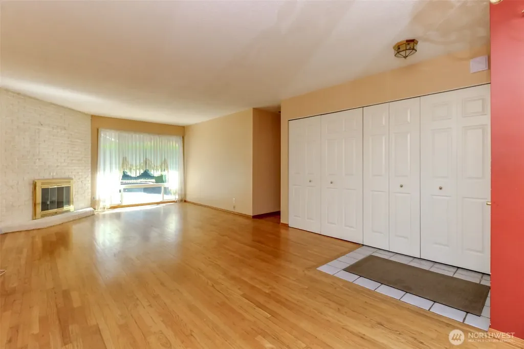 30208 27th Avenue S Federal Way WA 98003