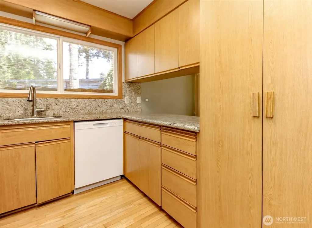 30208 27th Avenue S Federal Way WA 98003