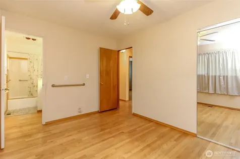 30208 27th Avenue S Federal Way WA 98003
