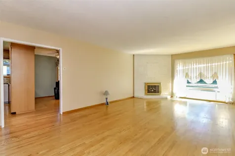 30208 27th Avenue S Federal Way WA 98003