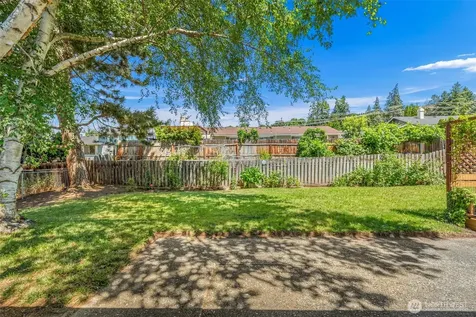 1313 Bel Air Drive East Wenatchee WA 98802