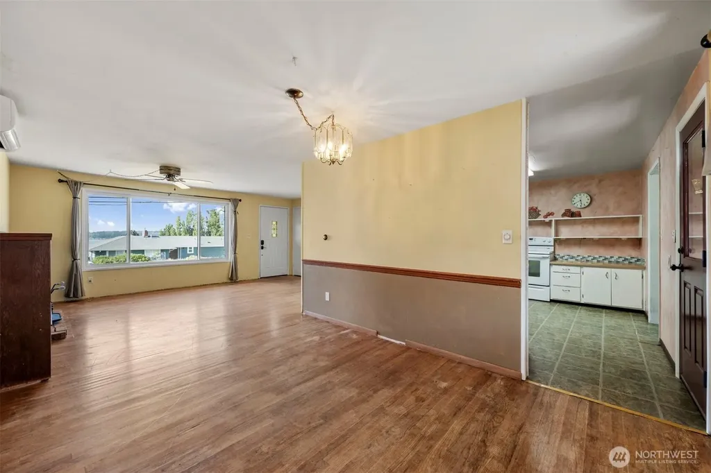705 NE 6th Street Coupeville WA 98236