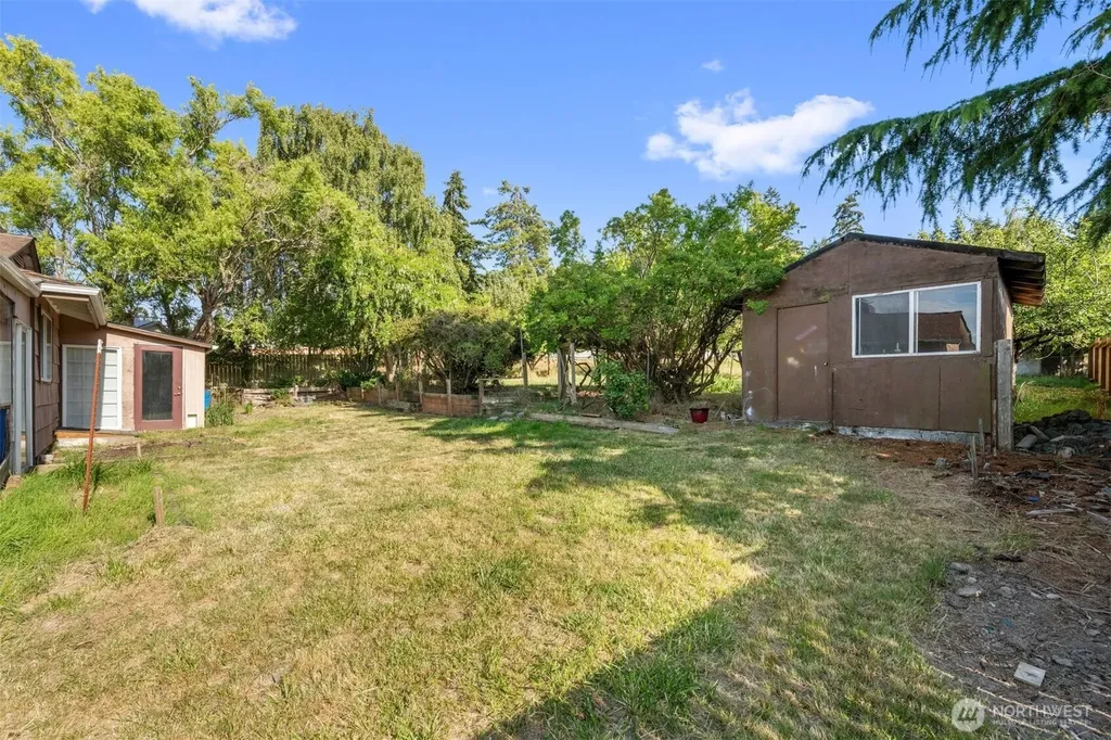 705 NE 6th Street Coupeville WA 98236