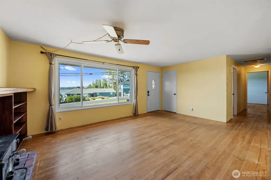 705 NE 6th Street Coupeville WA 98236