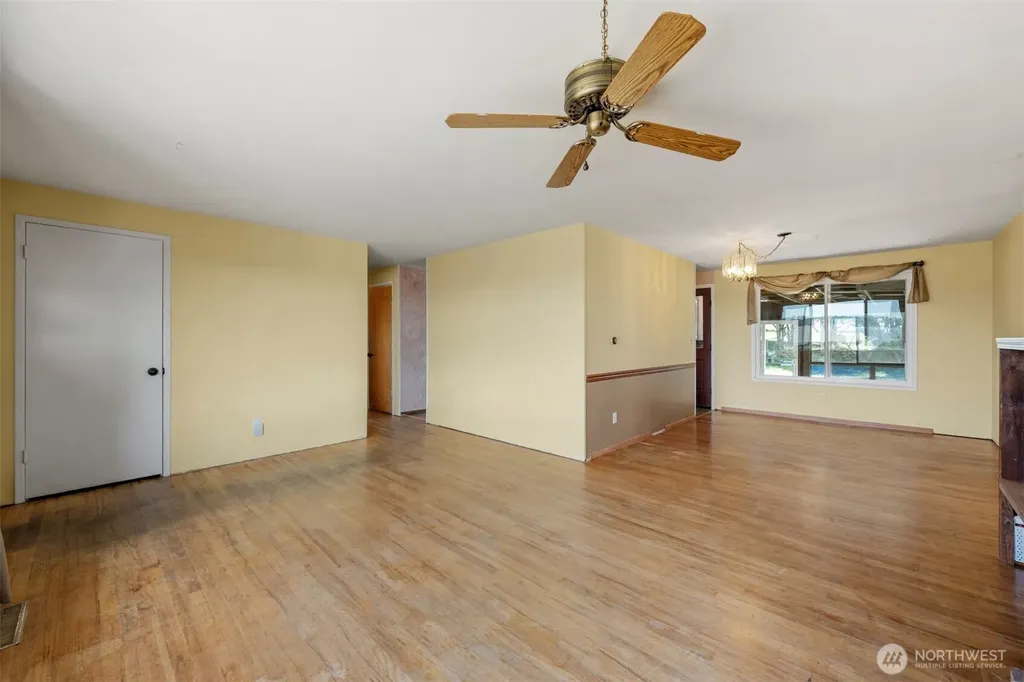 705 NE 6th Street Coupeville WA 98236