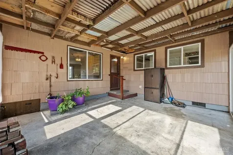 705 NE 6th Street Coupeville WA 98236