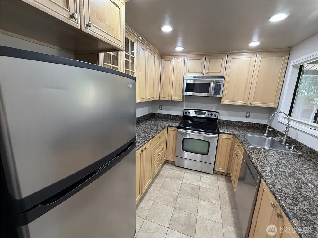 12229 100th Avenue NE Kirkland WA 98034