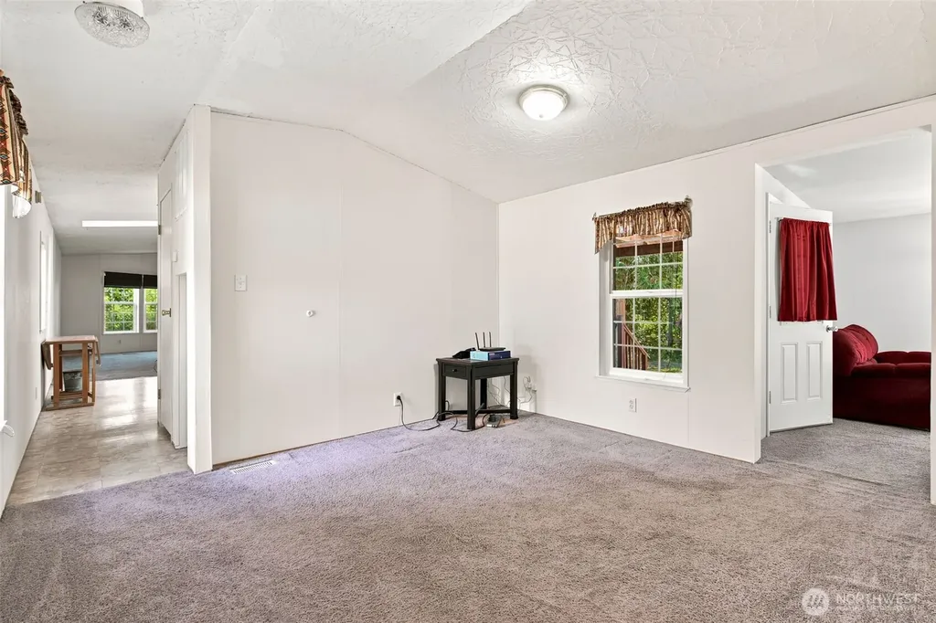 161 E Orchard Beach Road Grapeview WA 98546