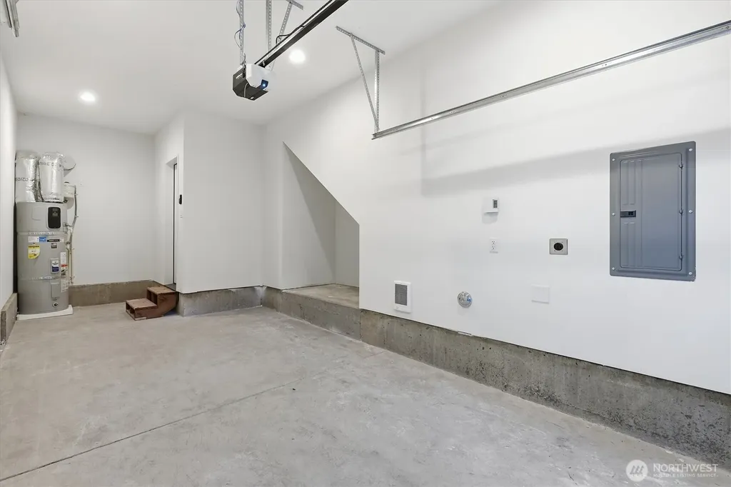 13353 25th Avenue NE Seattle WA 98125