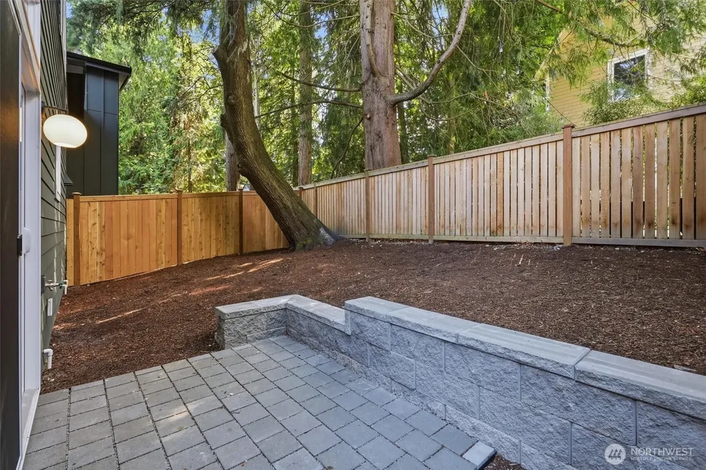 13353 25th Avenue NE Seattle WA 98125