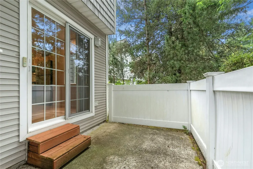 601 12th Avenue NW Issaquah WA 98027