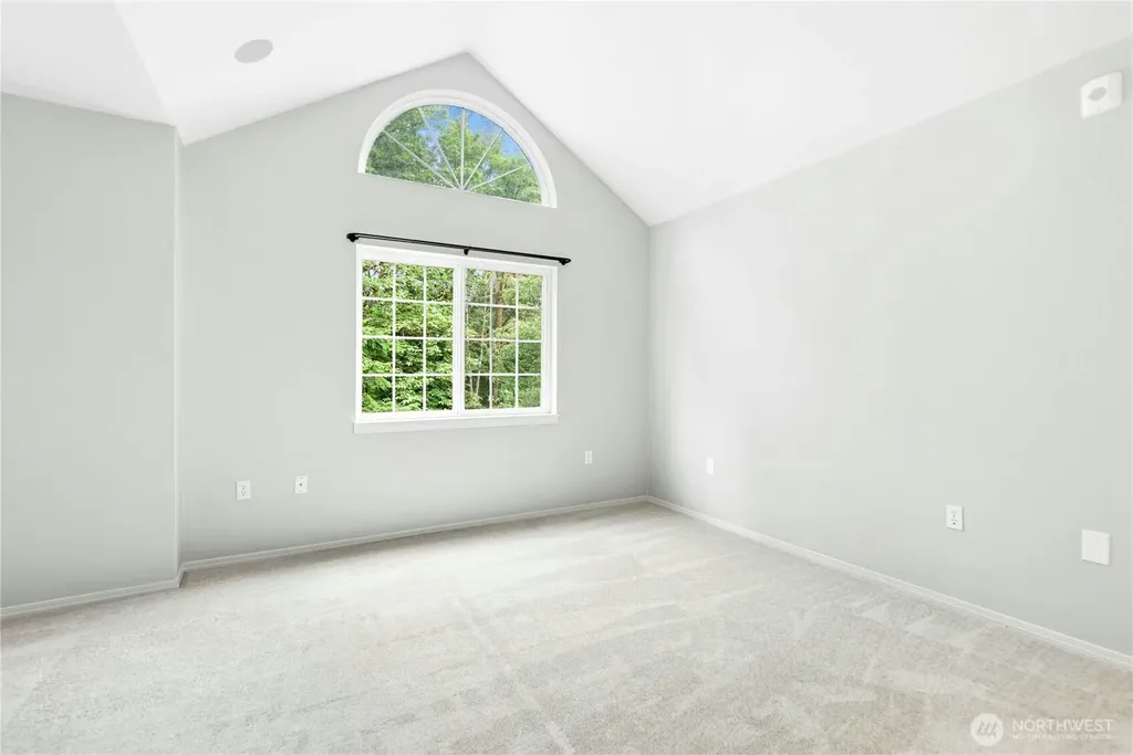 601 12th Avenue NW Issaquah WA 98027