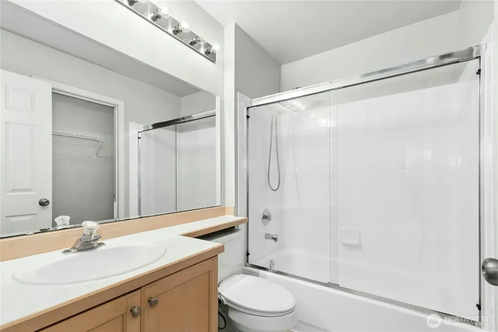 601 12th Avenue NW Issaquah WA 98027
