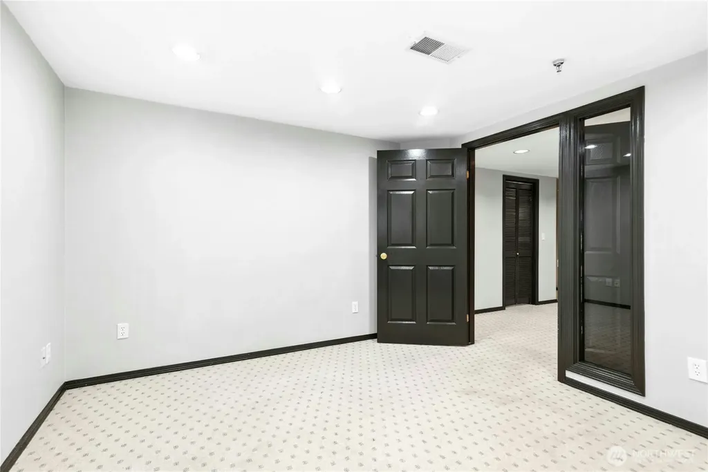 601 12th Avenue NW Issaquah WA 98027