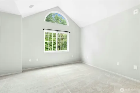 601 12th Avenue NW Issaquah WA 98027