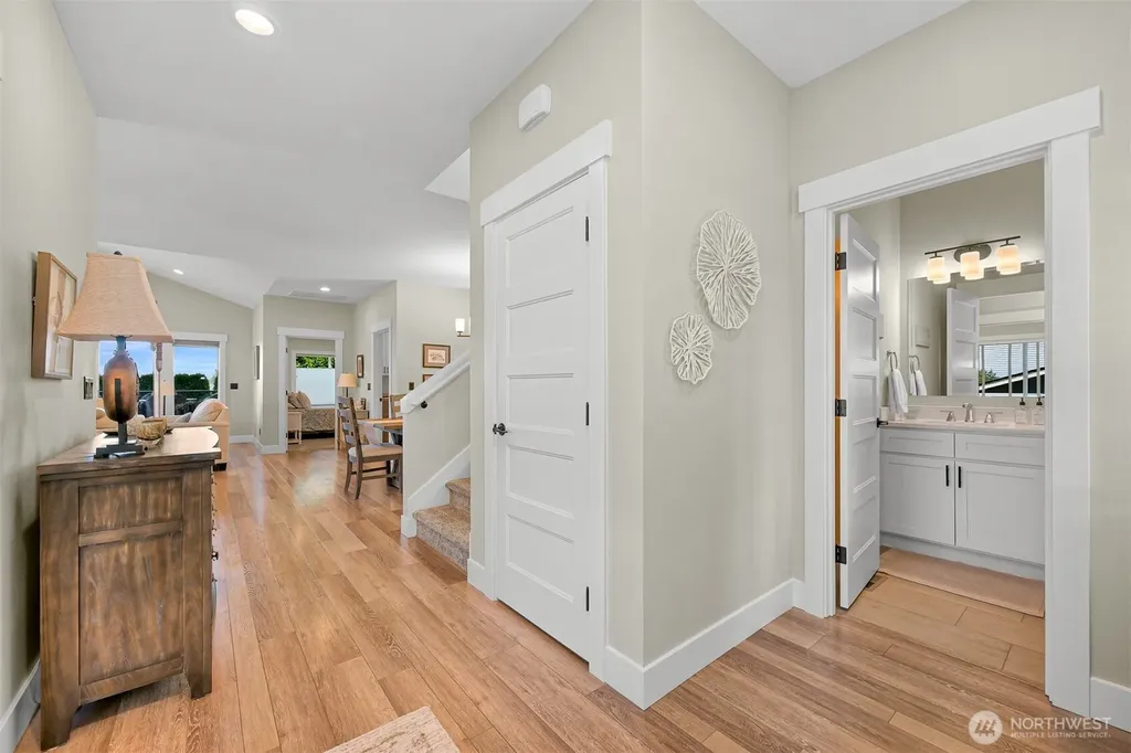 6846 Holeman Avenue Blaine WA 98230