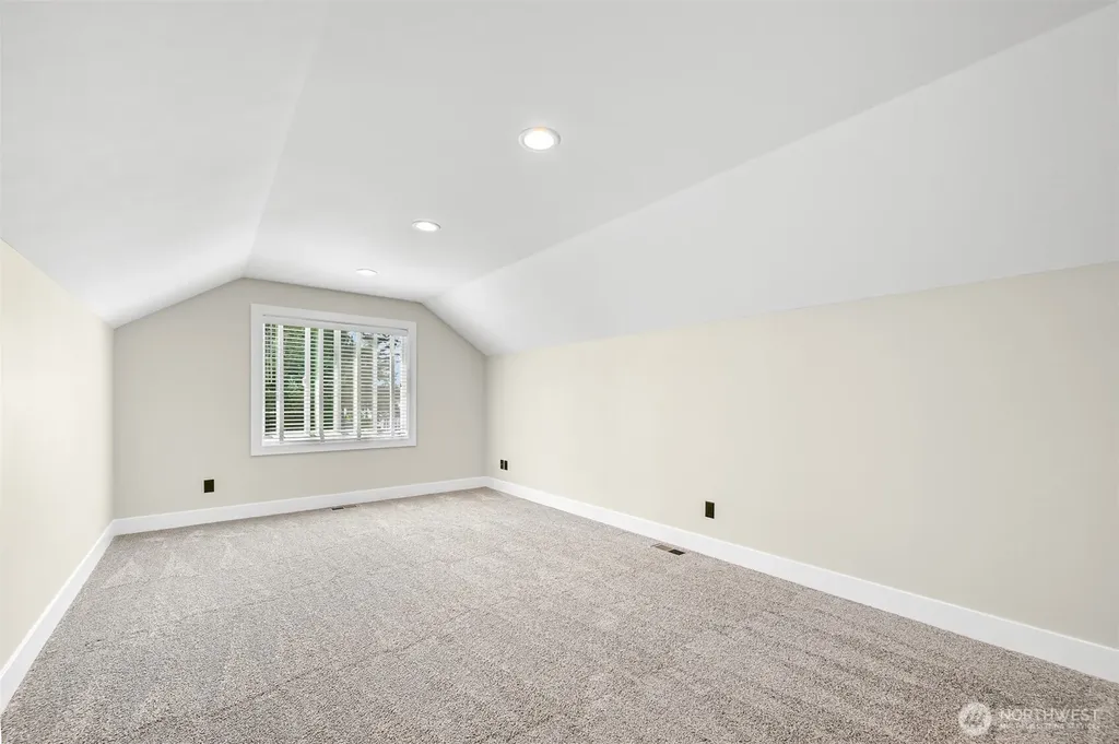 6846 Holeman Avenue Blaine WA 98230