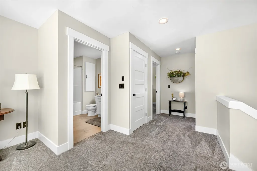 6846 Holeman Avenue Blaine WA 98230