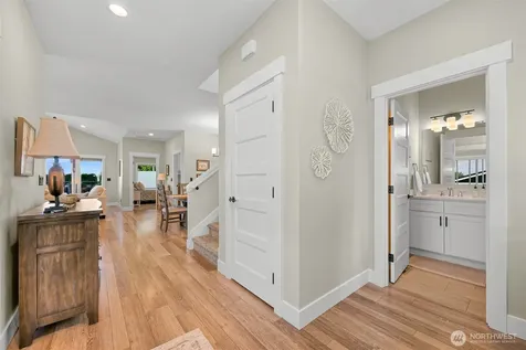 6846 Holeman Avenue Blaine WA 98230
