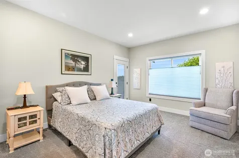 6846 Holeman Avenue Blaine WA 98230