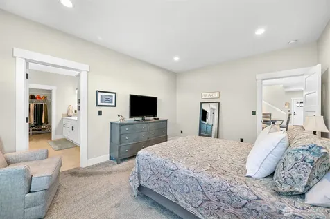 6846 Holeman Avenue Blaine WA 98230