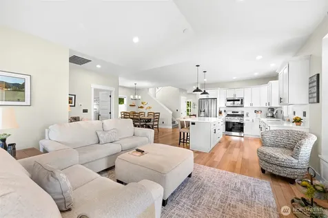 6846 Holeman Avenue Blaine WA 98230